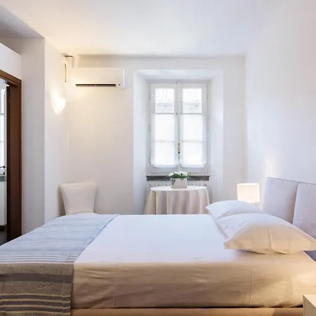 아파트 Palazzo Del Pero Luxury Attic - Bymyhomeincomo