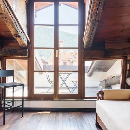 Palazzo Del Pero Luxury Attic - Bymyhomeincomo 아파트